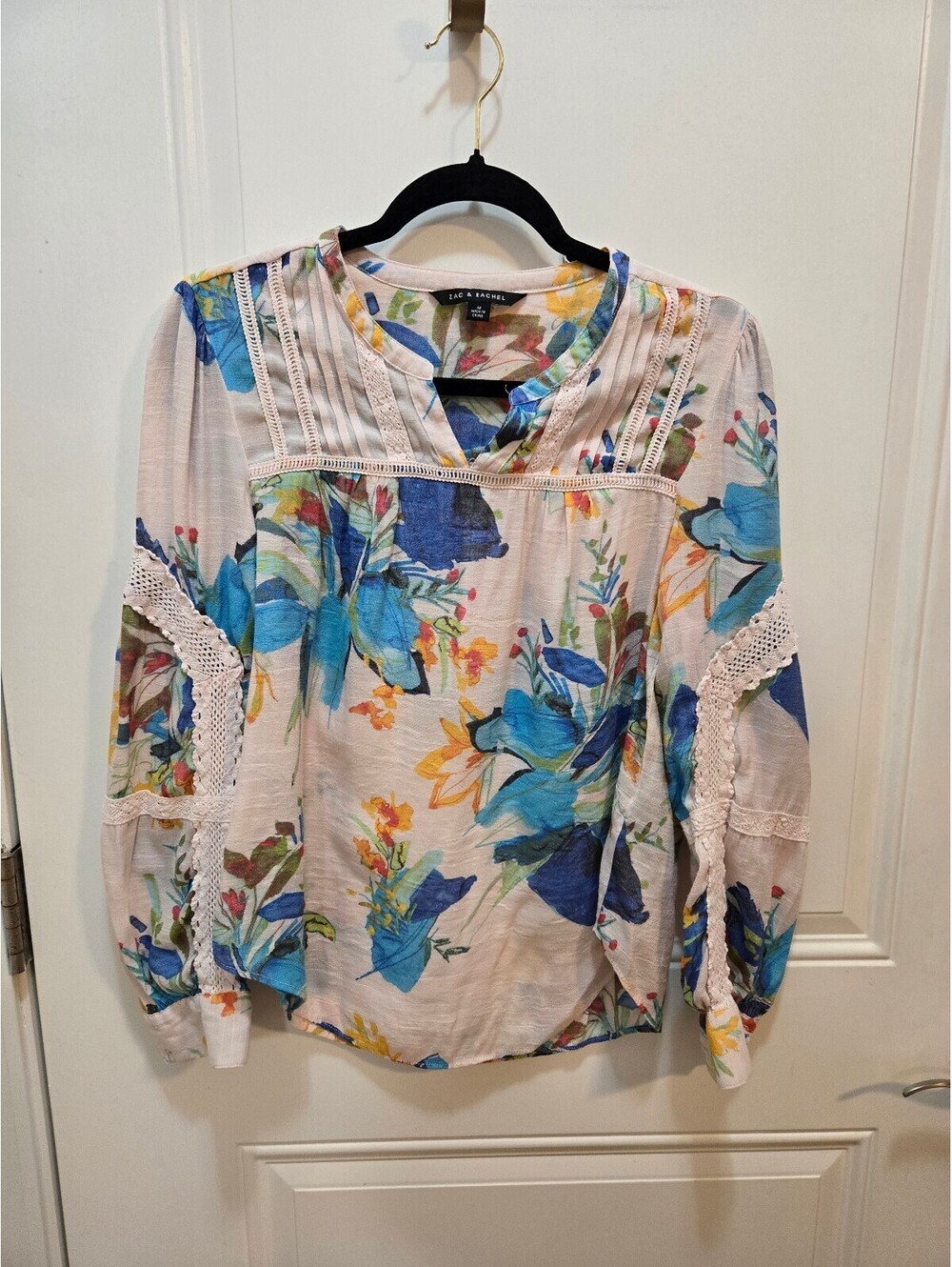 Zac & Rachel Floral Rayon Blend Crochet Trim Long Sleeve Blouse Medium M